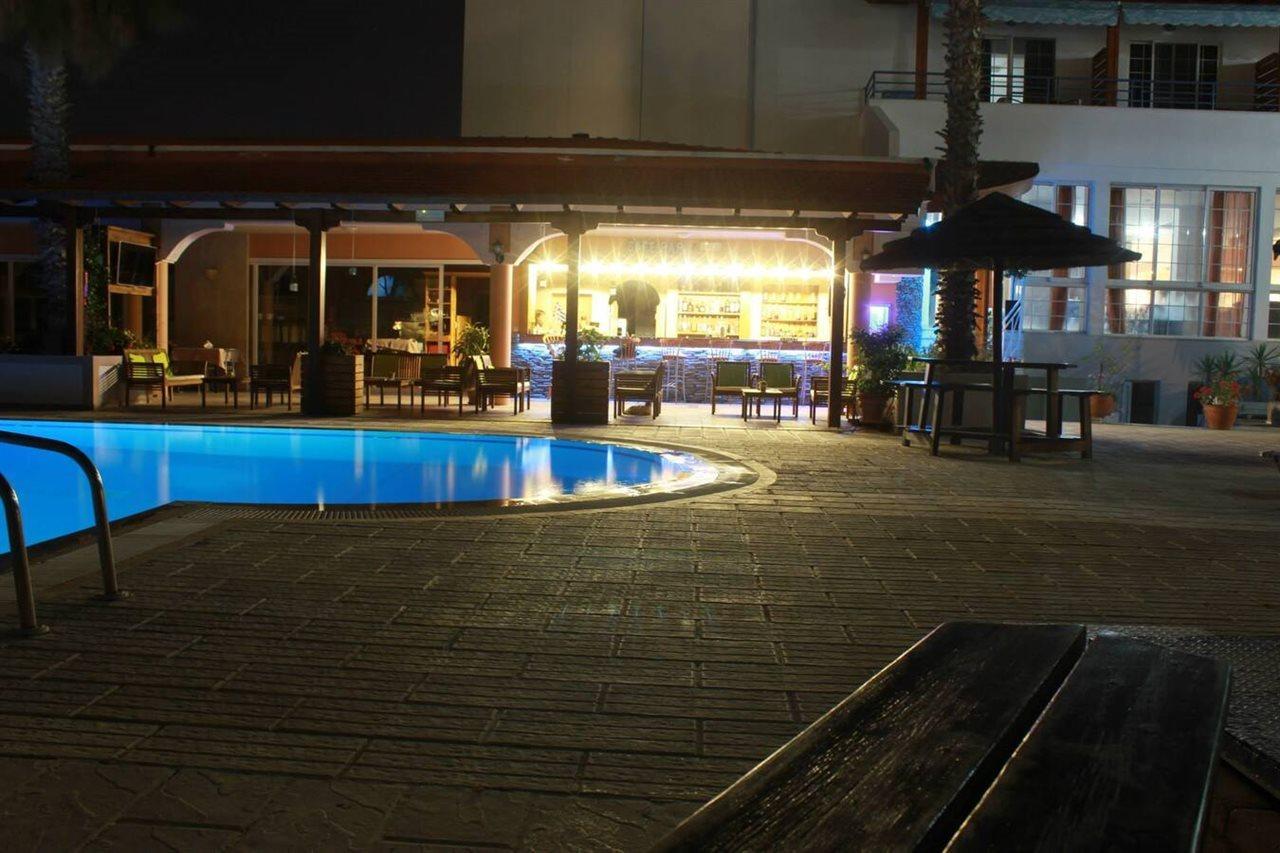 Bay Hotel