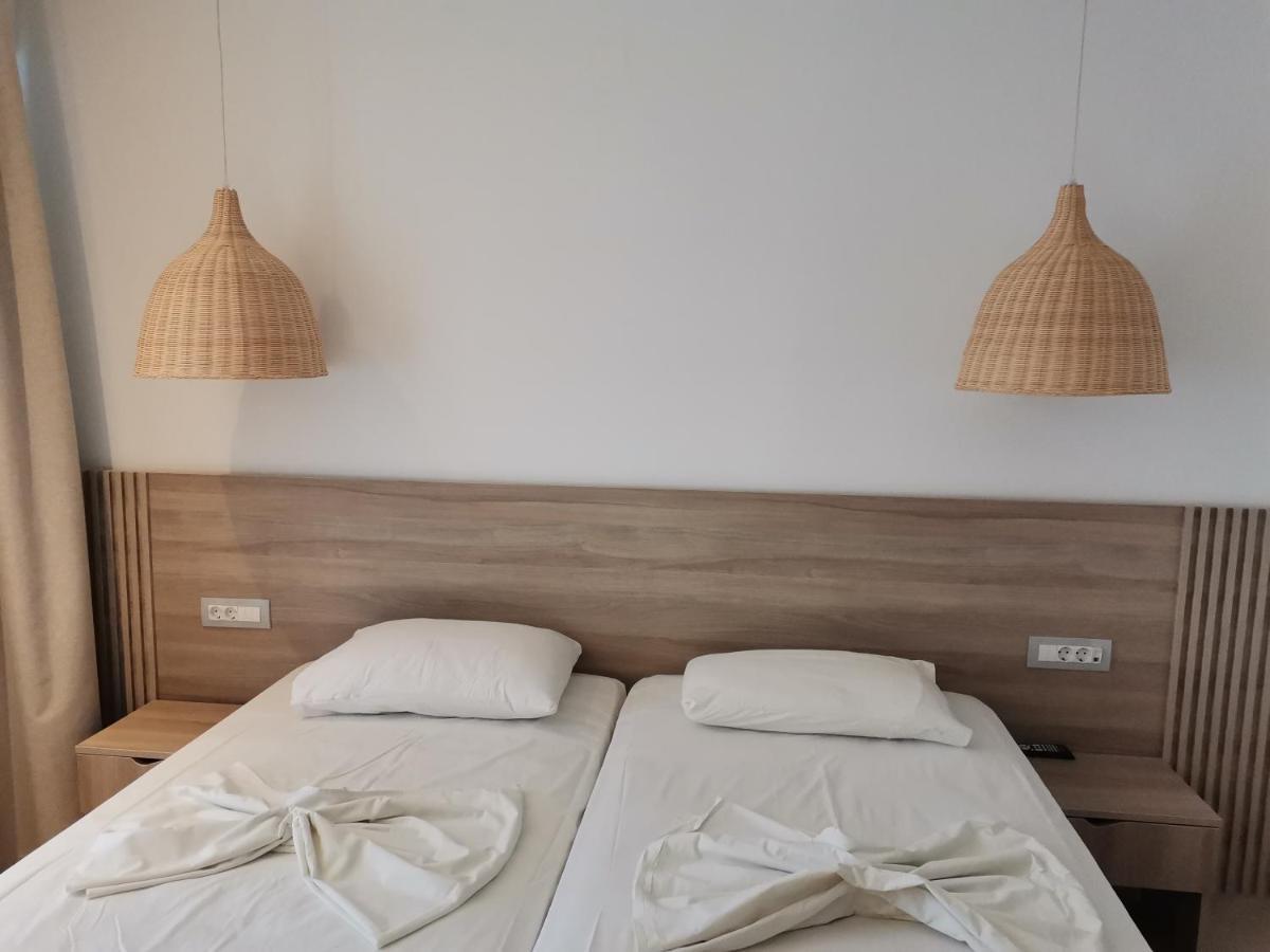 Bay Hotel 2*